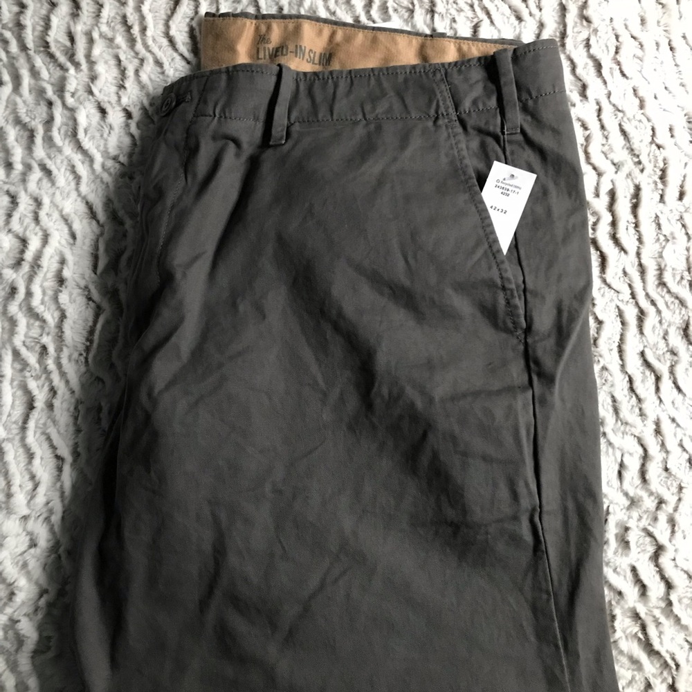 GAP Lived-In Slim Pant - 42x32 - NEW, NEVER WORN